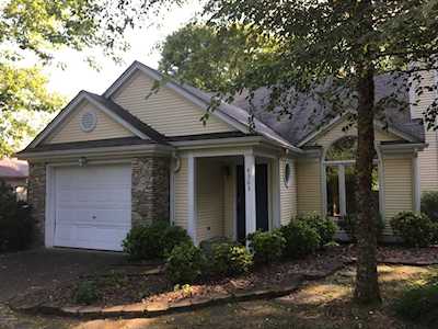 4303 Bay Pointe Dr Louisville, KY 40241