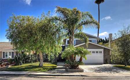 10052 Signet Circle Huntington Beach, CA 92646