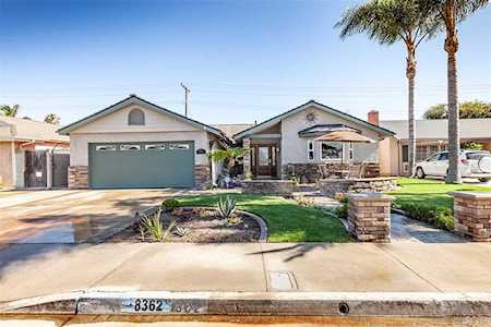 8362 Valencia Drive Huntington Beach, CA 92647