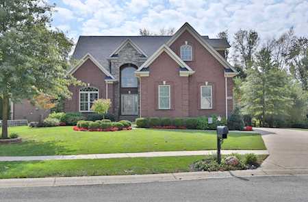 3525 Meadow Bluff Way Louisville, KY 40245