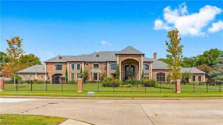 5609 Preakness Lane Plano, TX 75093