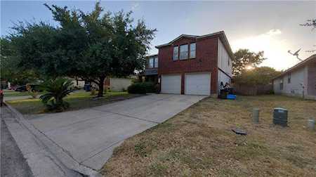 110 David Dr Hutto, TX 78634