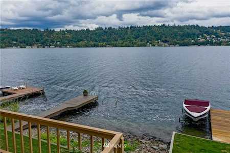 2024 W Lake Sammamish Pkwy NE Redmond, WA 98052