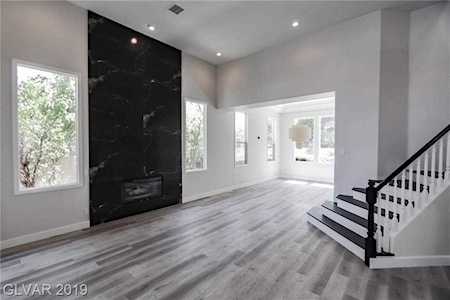 9717 Heirloom Ct Las Vegas, NV 89134