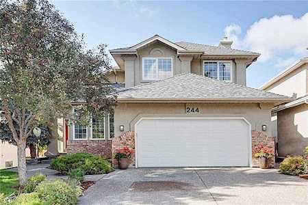 244 Mt Victoria Place SE Calgary, AB T2Z 1P4