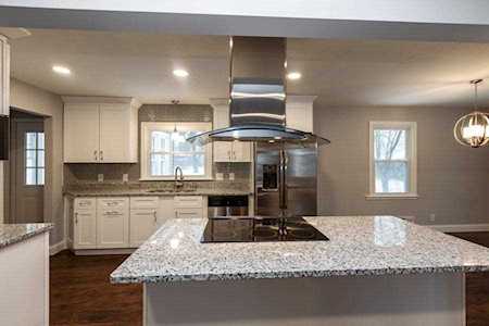 2710 W 110th Street Bloomington, MN 55431