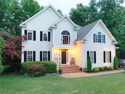 9086 Red Hill Circle Mechanicsville, VA 23116