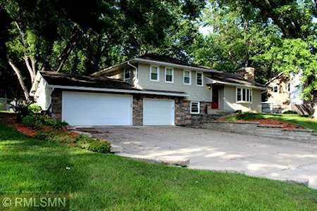 7896 Hillside Trail S Cottage Grove, MN 55016