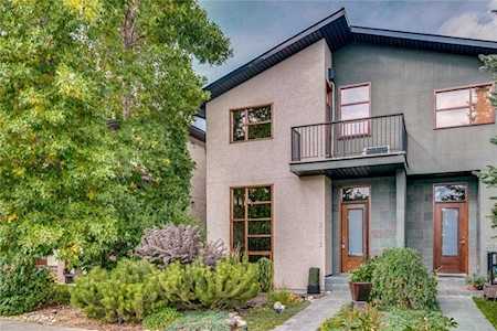 2012 Bowness Road NW Calgary, AB T2N 3K8