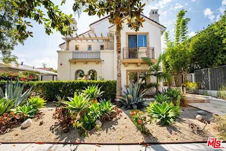 1520 16th Street #104 Santa Monica, CA 90404
