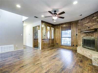 2902 Panhandle Drive Grapevine, TX 76051