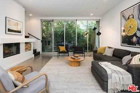 4270 Perlita Avenue Los Angeles, CA 90039