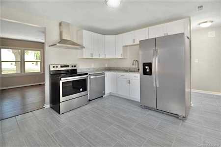 1718 Mcallister Dr Charlotte, NC 28216