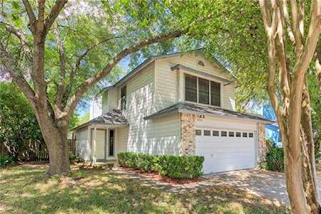 8008 Treehouse Ln Austin, TX 78749