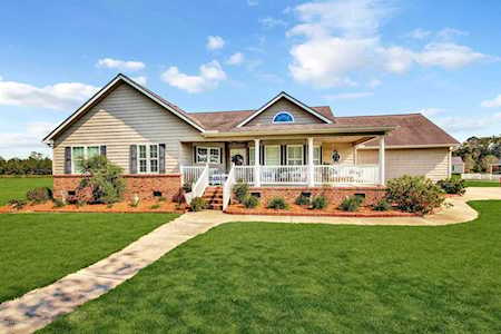7916 Broad Creek Road Washington, NC 27889