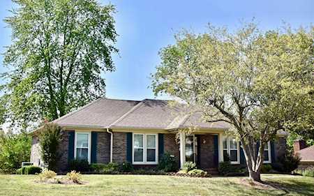 408 Bromwell Dr Louisville, KY 40245