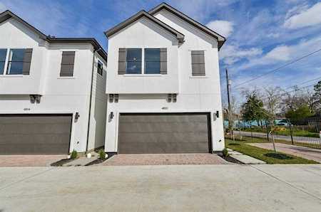 4861 Rich Oak Dr Houston, TX 77018