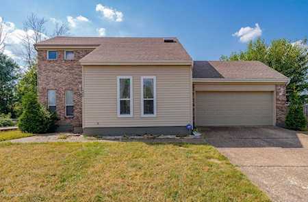 4400 Cosby Ct Louisville, KY 40218