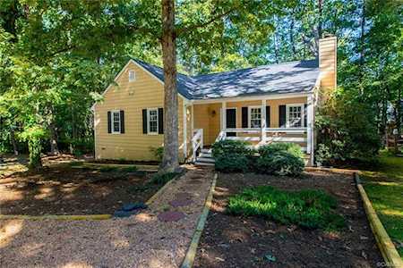 2307 Arrowood Rd Midlothian, VA 23112