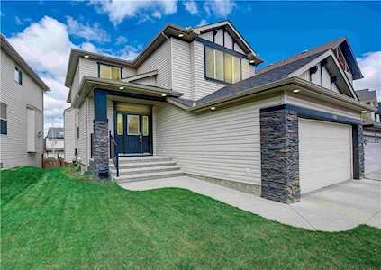 642 Panatella Boulevard NW Calgary, AB T3K 0N9