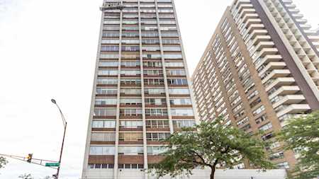 6171 N Sheridan Rd #311 Chicago, IL 60660