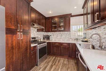 1046 N Normandie Avenue #5 Los Angeles, CA 90029
