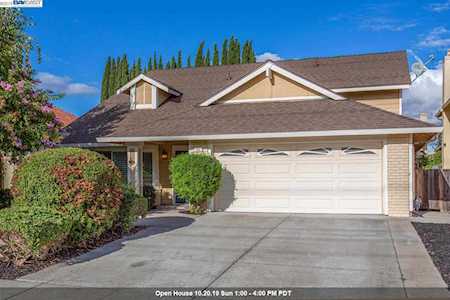 552 Fallen Leaf Cir San Ramon, CA 94583