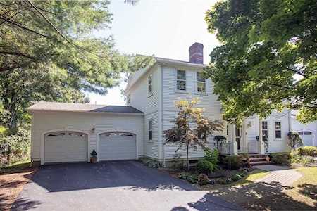 1193 Main St #B 2 Hingham, MA 02043