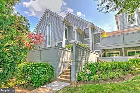 1424 Church Hill Place Reston, VA 20194