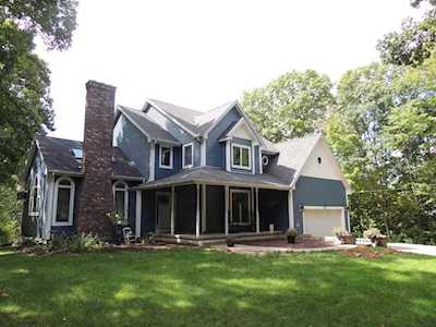 19 Lyman Barnes Road Brimfield, MA 01010