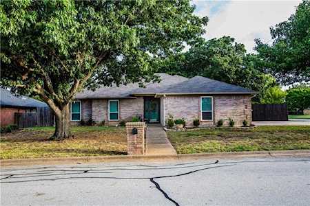 6893 Hickory Hollow Lane North Richland Hills, TX 76182