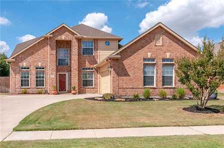 5205 Alta Loma Drive Fort Worth, TX 76244