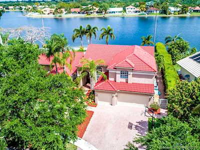 10883 Denver Dr Cooper City, FL 33026