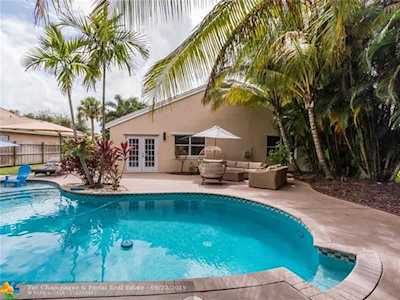 3905 Sea Grape Circle Delray Beach, FL 33445