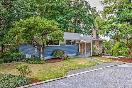 7832 NE 156th St Kenmore, WA 98028