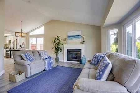 1639 Orange Blossom Way Encinitas, CA 92024