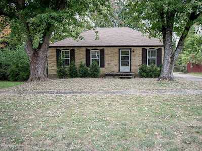 9106 Cinderella Ln Louisville, KY 40229