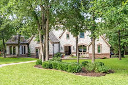 841 Simmons Court Southlake, TX 76092