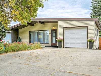 36 Hudson Road NW Calgary, AB T2K 2B1