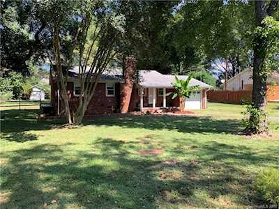 2819 Palm Ave Charlotte, NC 28205