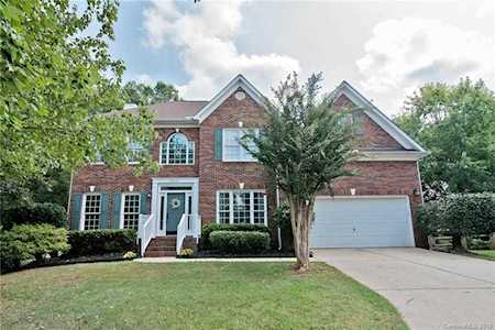 10418 Friarsgate Rd Huntersville, NC 28078