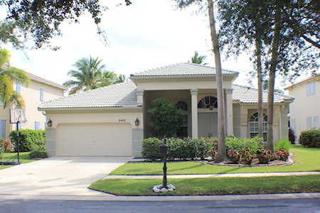 6442 Stonehurst Circle Lake Worth, FL 33467