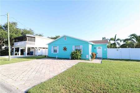 2215 1St Street Indian Rocks Beach, FL 33785
