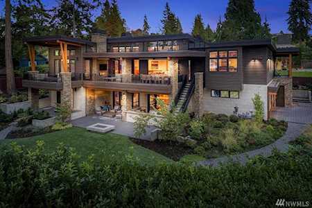 812 14th Ave W Kirkland, WA 98033