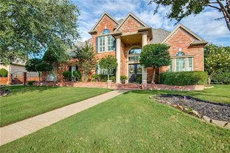 32 Fair Green Drive Trophy Club, TX 76262