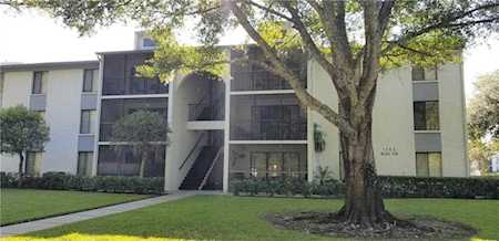 1353 E Pine Ridge Circle #H2 Tarpon Springs, FL 34688