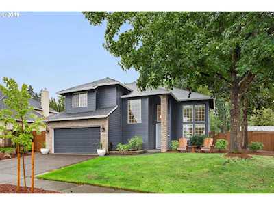 5260 SW Greenwood Cir Tualatin, OR 97062