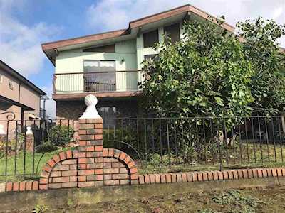 2475 E 54th Avenue Vancouver, BC V5S 1X1