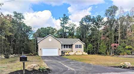 11 Carriage Hill RD Scituate, RI 02857