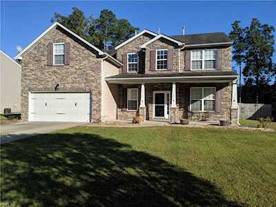 7183 Vaden Dr Gloucester, VA 23061